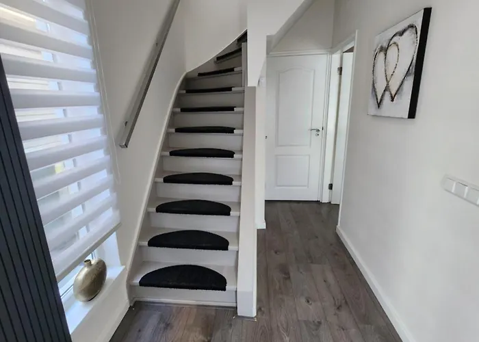 Casa Cinco بيت للعطل