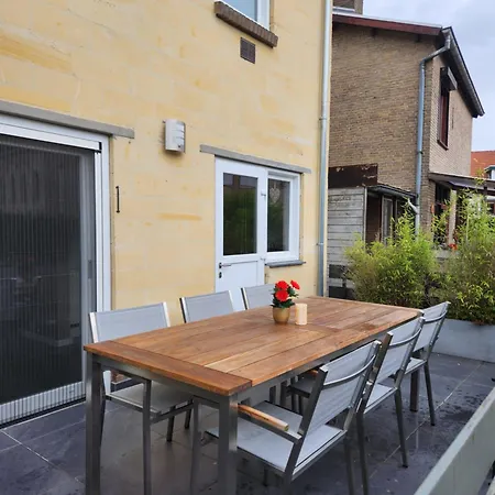 Casa Cinco Feriehus *